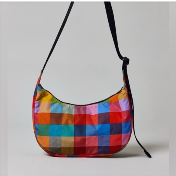 BAGGU Madras Medium Crescent - NWT - Picture 3 of 6